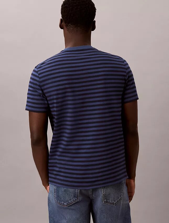 Monologo Classic T-Shirt mit grafischem Streifenmuster Monologo Classic T-Shirt mit grafischem Streifenmuster
