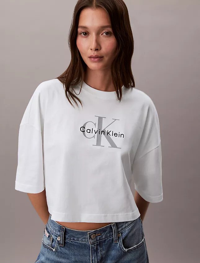 Monologo Cropped T-Shirt mit gerader Silhouette Monologo Cropped T-Shirt mit gerader Silhouette