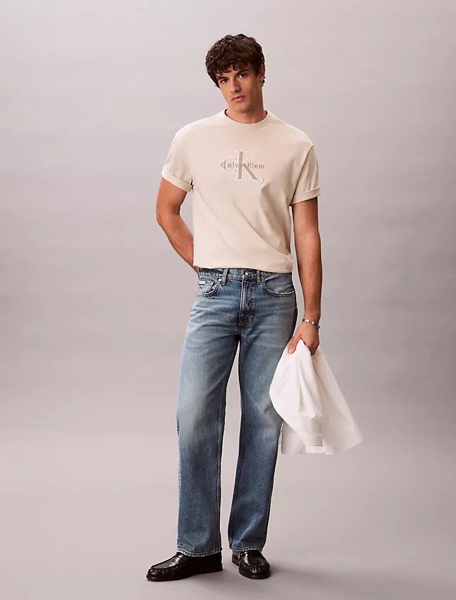 Monologo Outline Graphic Classic T-Shirt Monologo Outline Graphic Classic T-Shirt