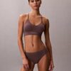 Nahtloses, leicht gefüttertes Bralette aus Mikrofaser Nahtloses, leicht gefüttertes Bralette aus Mikrofaser