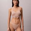 Nahtloses, leicht gefüttertes Bralette aus Mikrofaser Nahtloses, leicht gefüttertes Bralette aus Mikrofaser