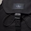 Nylon-Rucksack mit Klappe