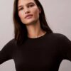 Nylon-Stretch-T-Shirt in schmaler Passform