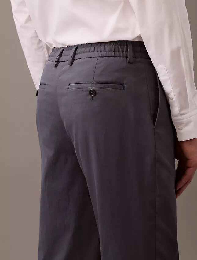 Packbare, konisch zulaufende Tech-Hose Packbare, konisch zulaufende Tech-Hose