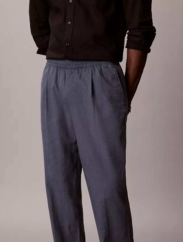 Plissierte Pull-On-Hose aus Leinenmischung Plissierte Pull-On-Hose aus Leinenmischung