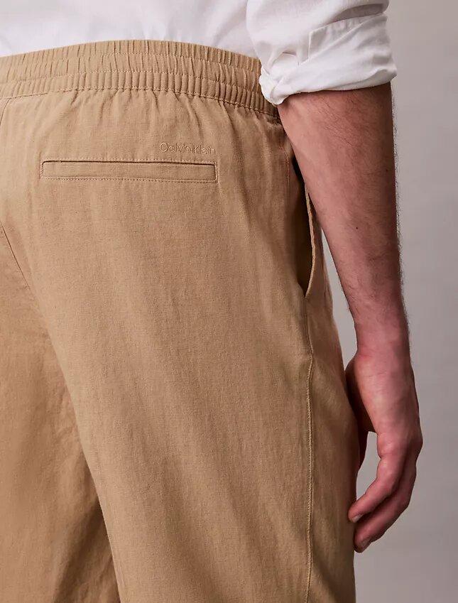 Plissierte Pull-On-Hose aus Leinenmischung Plissierte Pull-On-Hose aus Leinenmischung