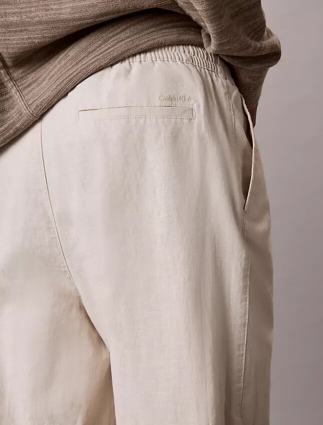 Plissierte Pull-On-Hose aus Leinenmischung Plissierte Pull-On-Hose aus Leinenmischung