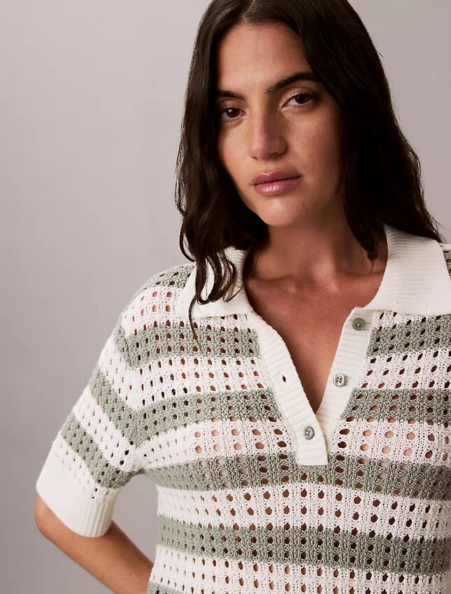 Polo-Shirt aus offenem Strick Polo-Shirt aus offenem Strick