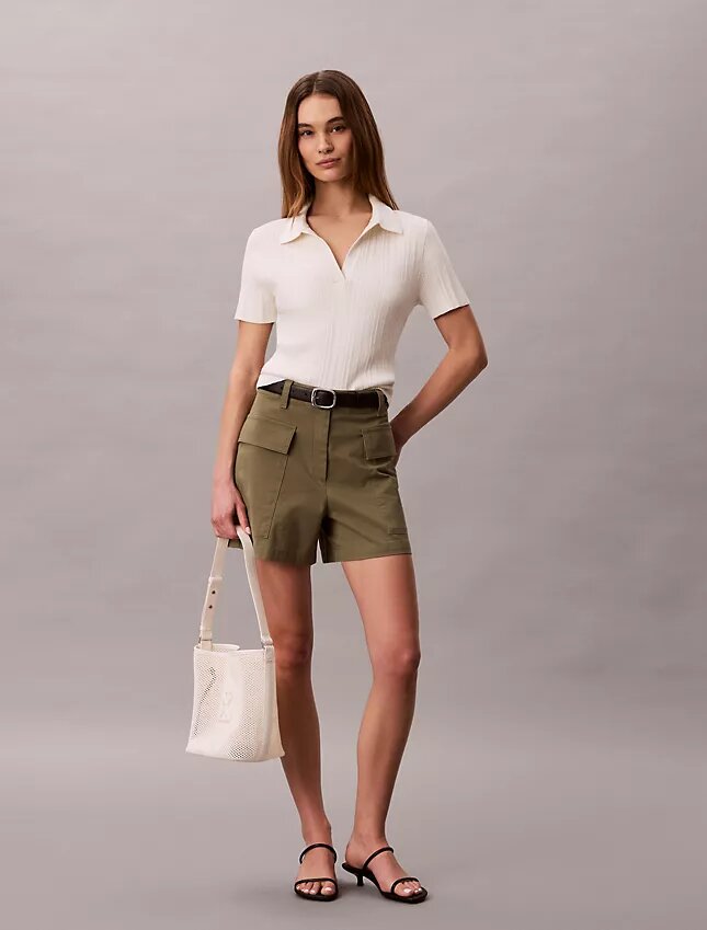 Polo-T-Shirt aus glatter Baumwollrippe Polo-T-Shirt aus glatter Baumwollrippe