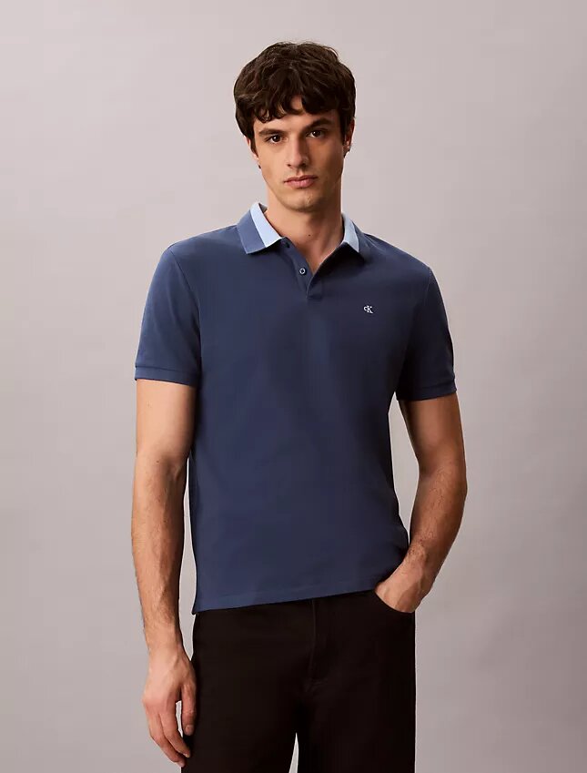 Polohemd mit Piqué-Kragen im Colorblock-Design Polohemd mit Piqué-Kragen im Colorblock-Design
