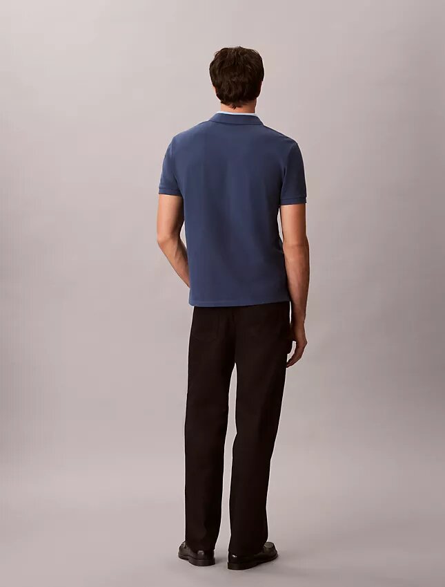 Polohemd mit Piqué-Kragen im Colorblock-Design Polohemd mit Piqué-Kragen im Colorblock-Design