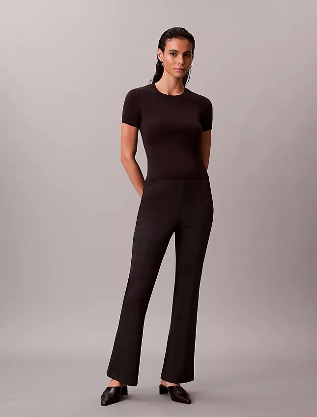 Ponte-Hose mit schmalem, ausgestelltem Bein Ponte-Hose mit schmalem, ausgestelltem Bein
