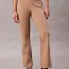 Ponte-Hose mit schmalem, ausgestelltem Bein Ponte-Hose mit schmalem, ausgestelltem Bein
