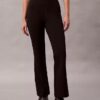 Ponte-Hose mit schmalem, ausgestelltem Bein Ponte-Hose mit schmalem, ausgestelltem Bein