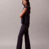 Ponte-Hose mit schmalem, ausgestelltem Bein Ponte-Hose mit schmalem, ausgestelltem Bein