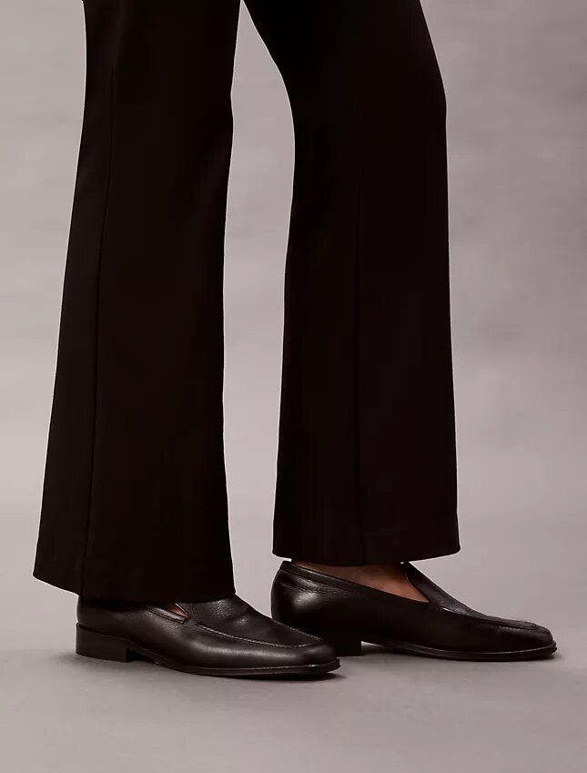 Ponte-Hose mit schmalem, ausgestelltem Bein Ponte-Hose mit schmalem, ausgestelltem Bein
