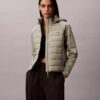 Pufferjacke aus verschiedenen Materialien Pufferjacke aus verschiedenen Materialien