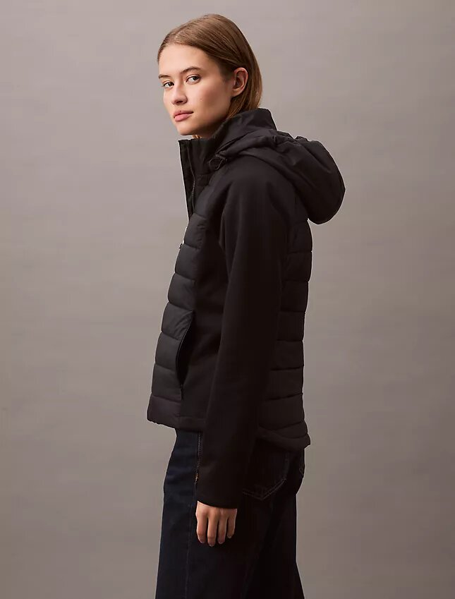 Pufferjacke aus verschiedenen Materialien Pufferjacke aus verschiedenen Materialien