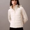 Pufferjacke aus verschiedenen Materialien Pufferjacke aus verschiedenen Materialien