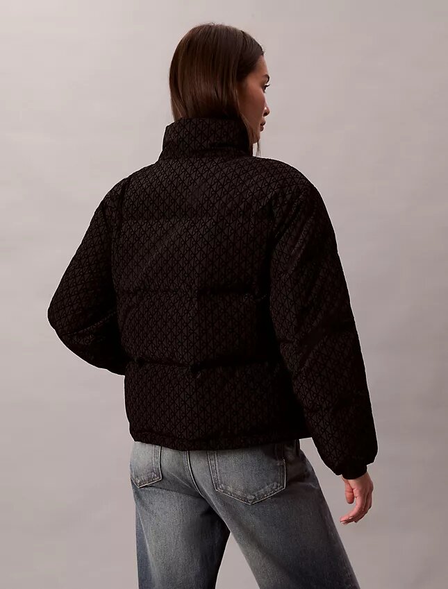 Pufferjacke mit durchgehendem Monogram Pufferjacke mit durchgehendem Monogram