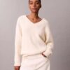 Pullover aus Bouclé-Mischung mit V-Ausschnitt