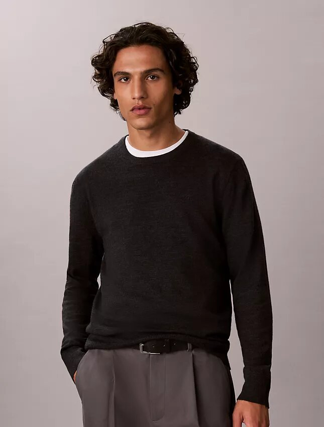 Pullover mit Rundhalsausschnitt aus extrafeiner Merinomischung Pullover mit Rundhalsausschnitt aus extrafeiner Merinomischung