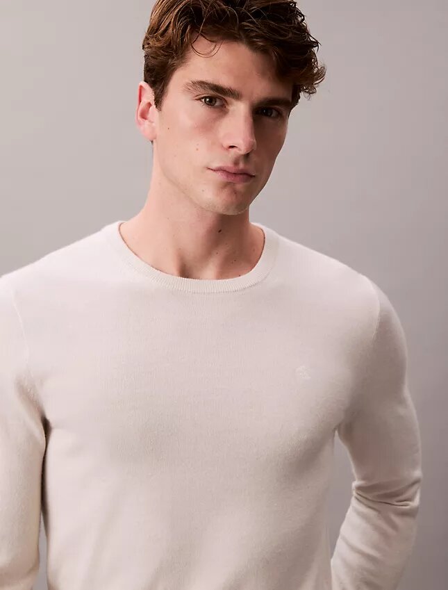 Pullover mit Rundhalsausschnitt aus extrafeiner Merinomischung Pullover mit Rundhalsausschnitt aus extrafeiner Merinomischung