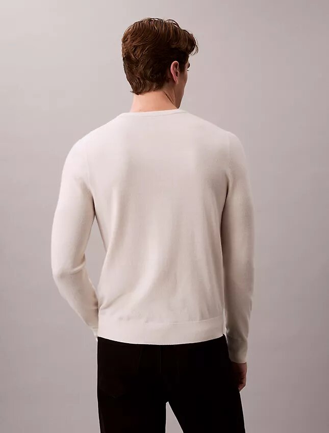 Pullover mit Rundhalsausschnitt aus extrafeiner Merinomischung Pullover mit Rundhalsausschnitt aus extrafeiner Merinomischung