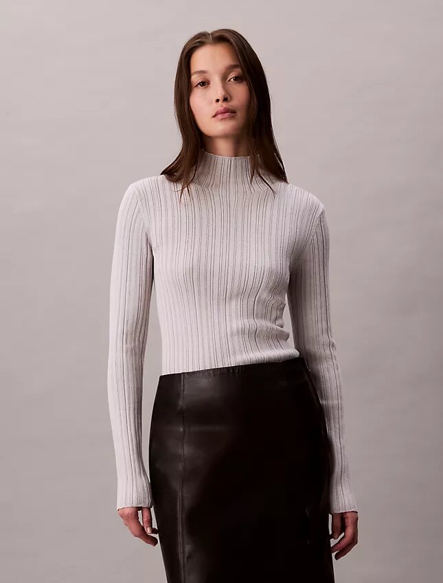 Pullover mit Stehkragen aus Viskosemischung Pullover mit Stehkragen aus Viskosemischung