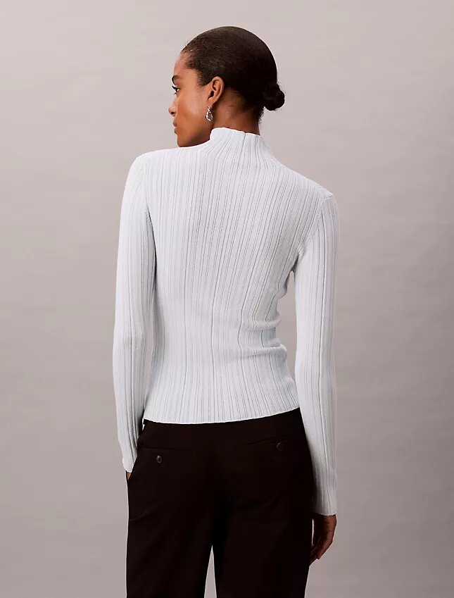 Pullover mit Stehkragen aus Viskosemischung Pullover mit Stehkragen aus Viskosemischung
