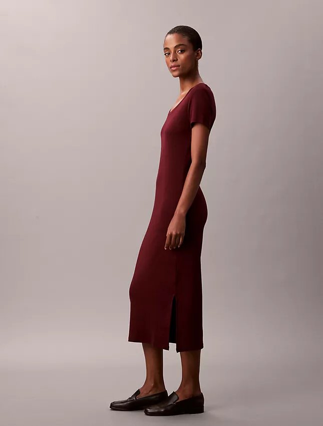 Raffiniertes Midi-Kleid aus Baumwolle Raffiniertes Midi-Kleid aus Baumwolle