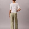 Reisehose aus Stretch-Crêpe Reisehose aus Stretch-Crêpe