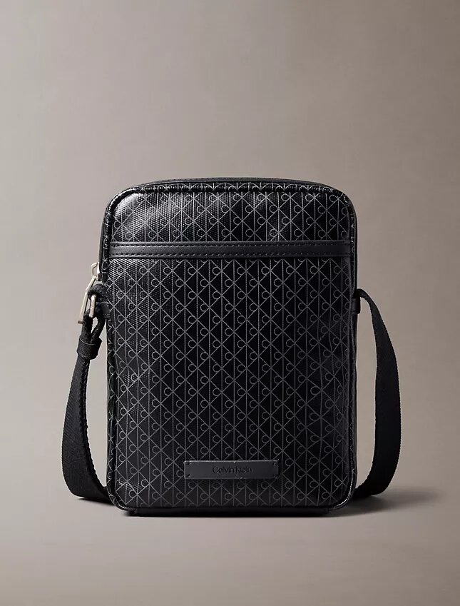 Reporter-Tasche mit durchgehendem Emblem-Logo Reporter-Tasche mit durchgehendem Emblem-Logo