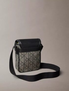Reporter-Tasche mit Emblem-Jacquard