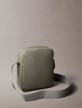 Reporter-Tasche mit genarter Oberfläche