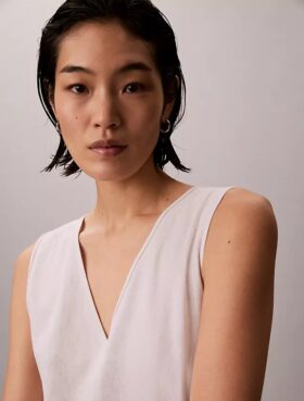 Ärmelloses Kleid aus Leinenmischung mit V-Ausschnitt und Gürtel