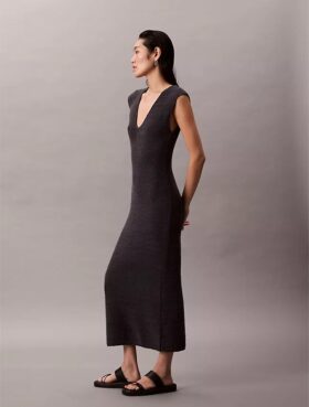 Ärmelloses Midi-Strickkleid