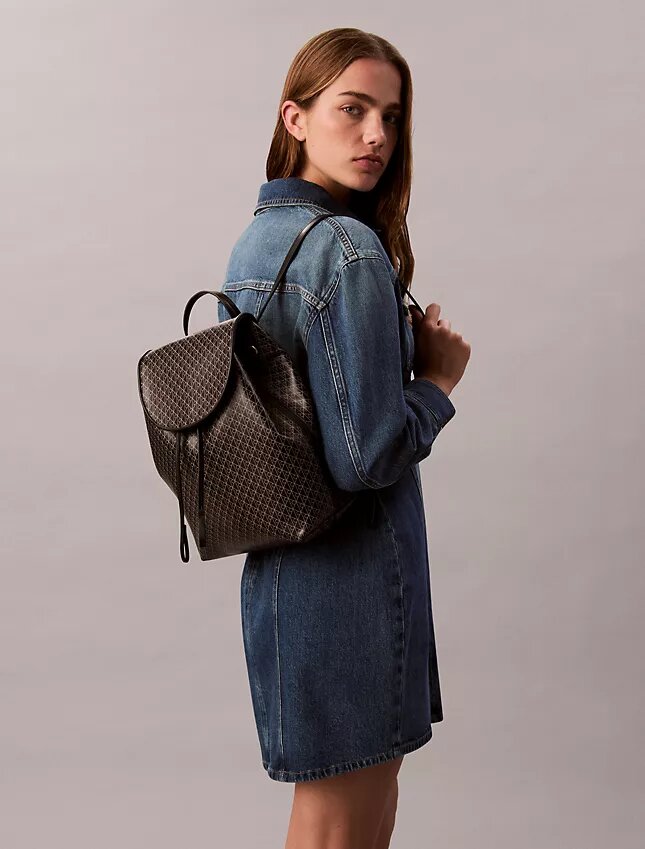 Rucksack mit durchgehendem Emblem-Logo Rucksack mit durchgehendem Emblem-Logo