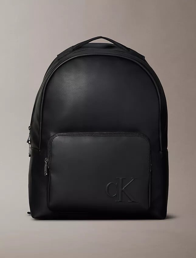 Rucksack mit geprägtem Monogram Rucksack mit geprägtem Monogram