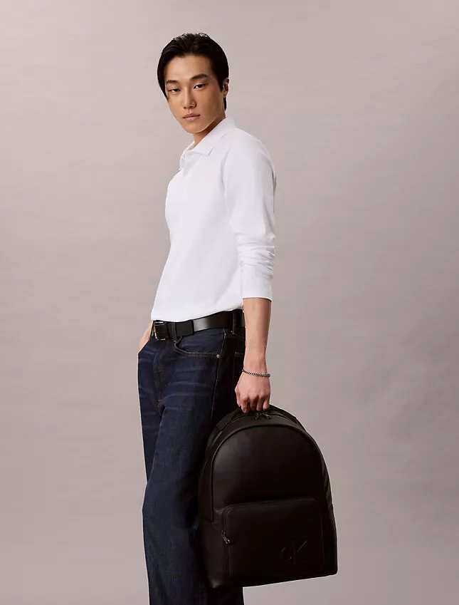 Rucksack mit geprägtem Monogram Rucksack mit geprägtem Monogram