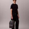 Runder Rucksack mit erhabenem Logo Runder Rucksack mit erhabenem Logo