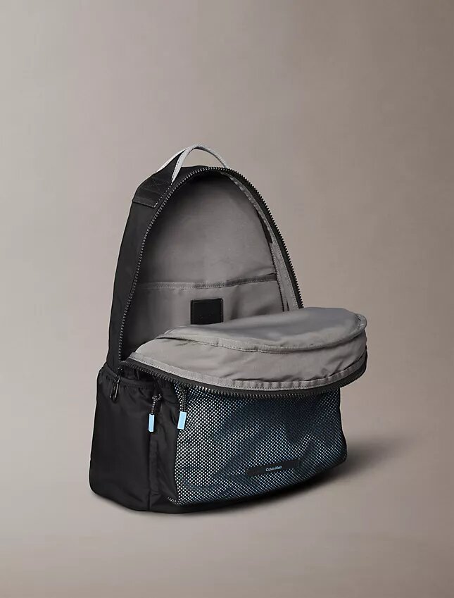 Runder Rucksack mit Mesh-Vorderseite Runder Rucksack mit Mesh-Vorderseite