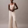 Satin-Hose mit weitem Bein Satin-Hose mit weitem Bein
