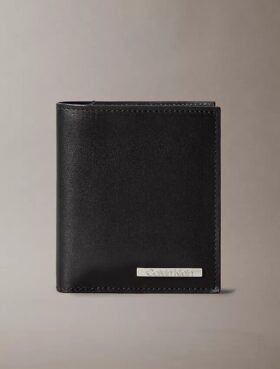 Schlanke Geldbörse mit Leder-Logo-Plakette