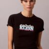Schlankes T-Shirt mit kontrastierendem Logo-Aufdruck Schlankes T-Shirt mit kontrastierendem Logo-Aufdruck