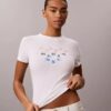 Schmal geschnittenes T-Shirt mit gestuftem Logo-Print