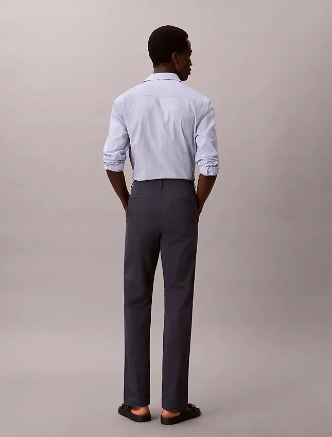 Schmale Chino-Hose aus Baumwolle Schmale Chino-Hose aus Baumwolle