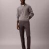 Schmale Chino-Hose aus Baumwollsatin