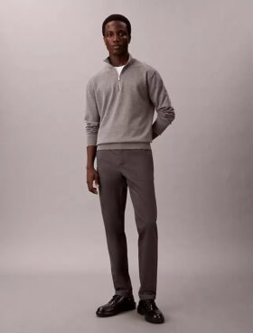 Schmale Chino-Hose aus Baumwollsatin