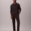 Schmale, konisch zulaufende Chino-Hose aus Baumwollsatin